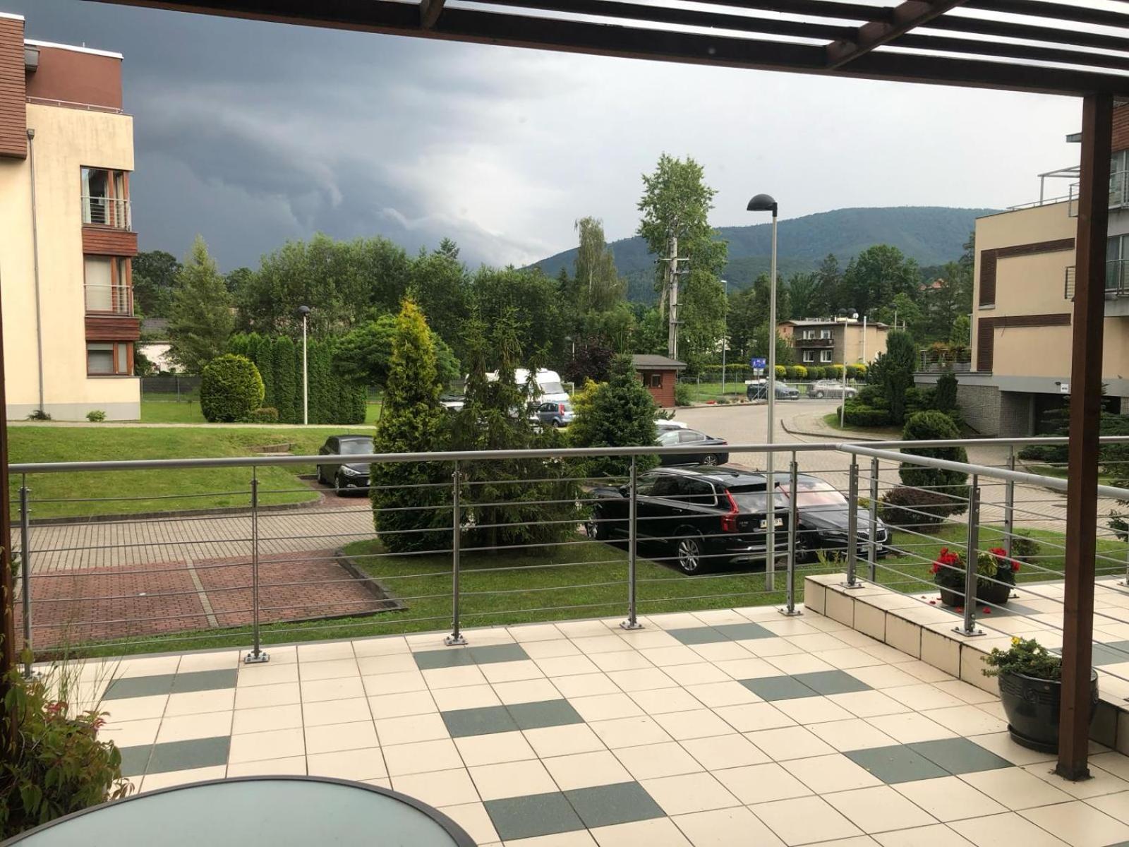 Apartament Z Widokiem Na Czantorie W Zeta Park Ustroń Exteriör bild